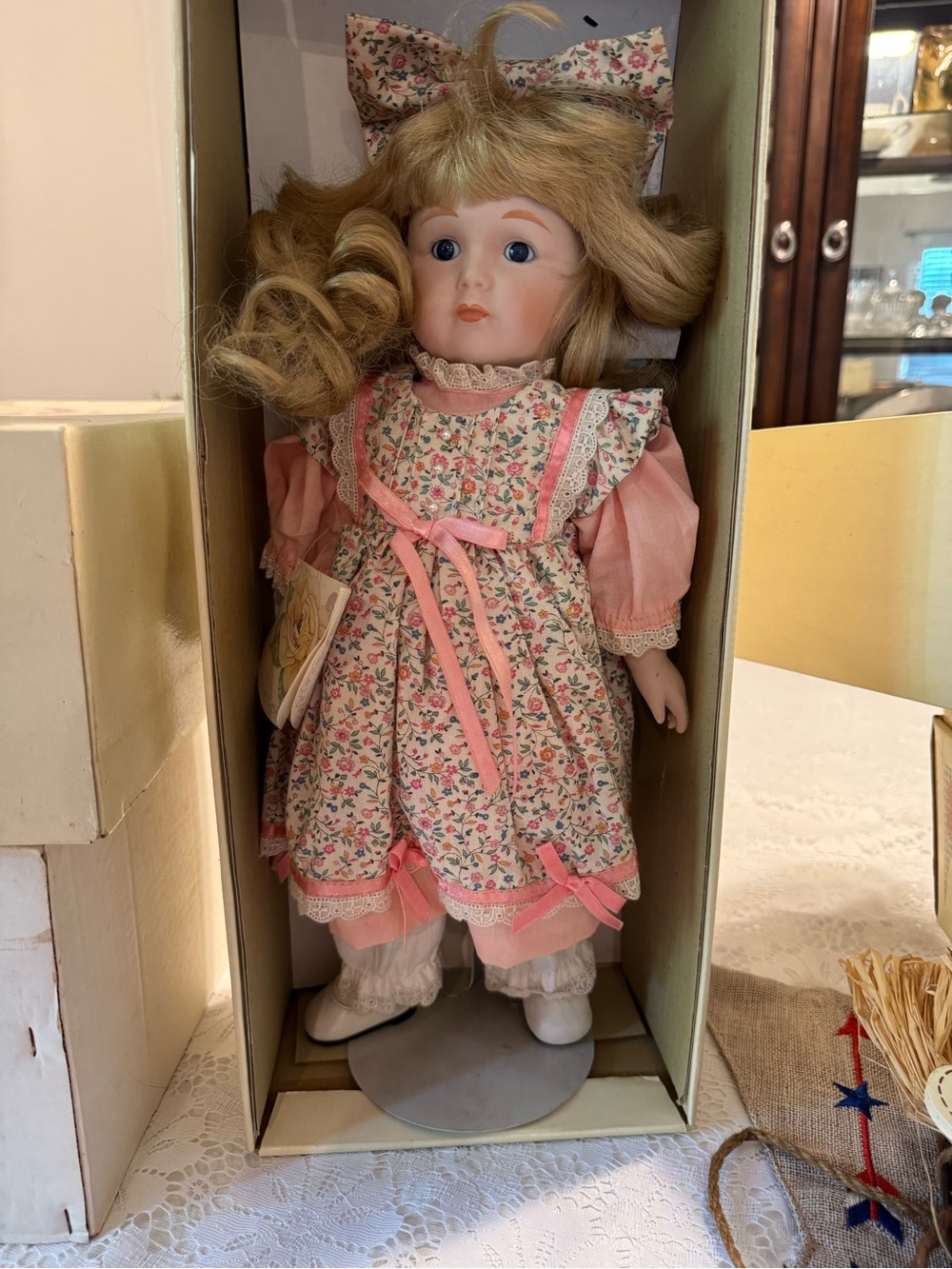 "Alice" from the Goebel Victoria Ashlea Originals collection